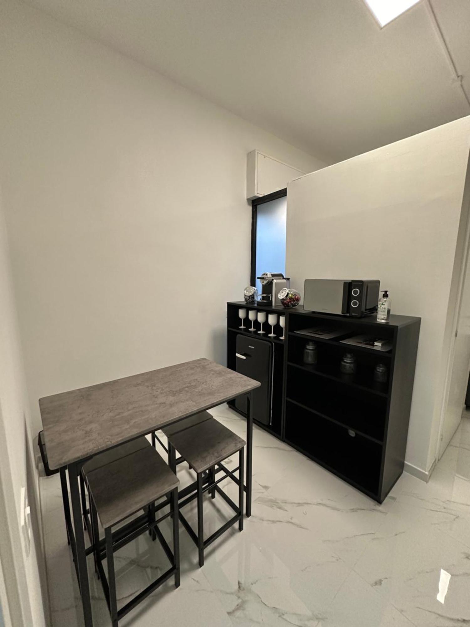 Cernusco Luxury Milanese Apartment แชร์นุสโก ซุล นาวีโญ ภายนอก รูปภาพ