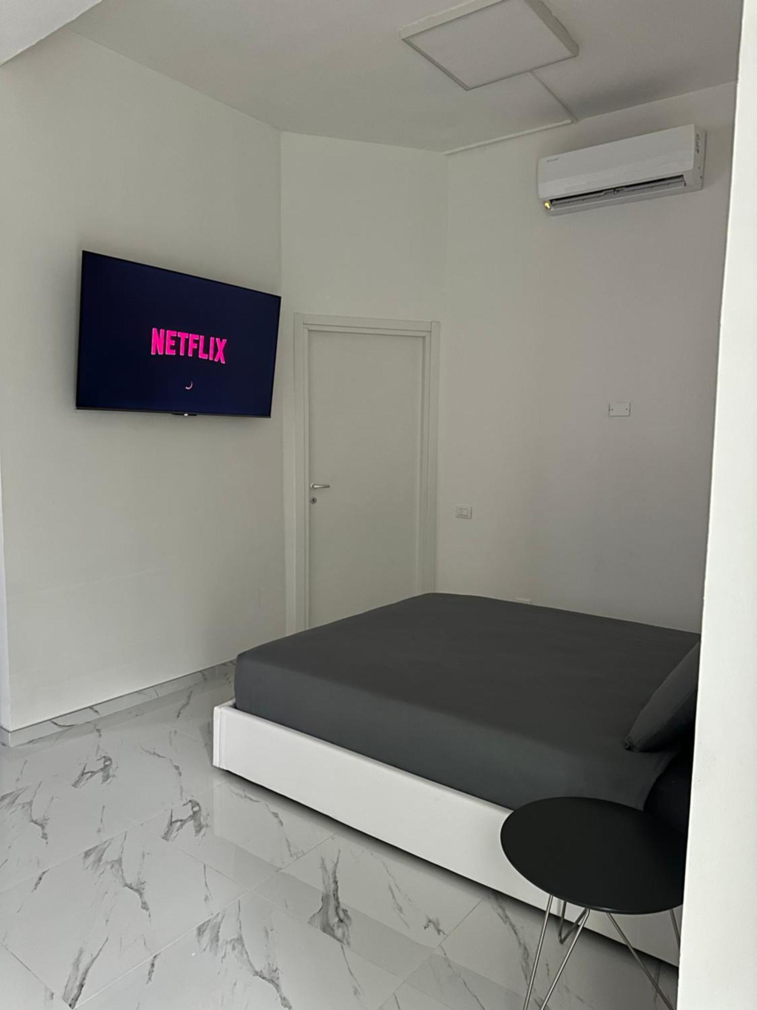 Cernusco Luxury Milanese Apartment แชร์นุสโก ซุล นาวีโญ ภายนอก รูปภาพ
