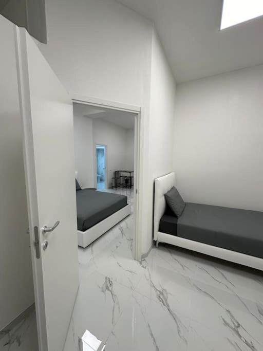 Cernusco Luxury Milanese Apartment แชร์นุสโก ซุล นาวีโญ ภายนอก รูปภาพ